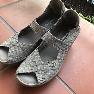 Skechers memory foam platform
